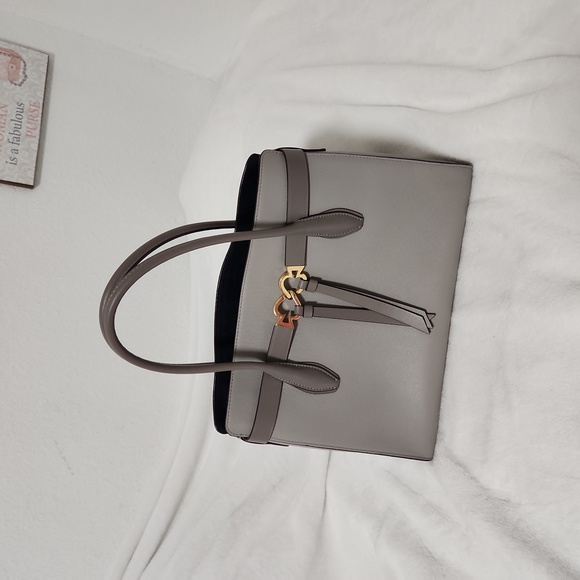Kate Spade satchel - Picture 1 of 3